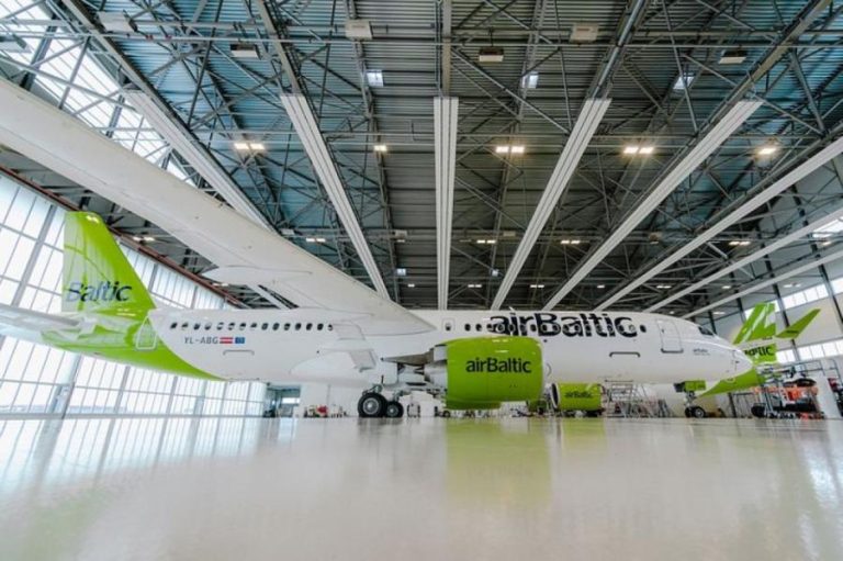 В национальной авиакомпании «airBaltic» станет на 10 самолетов больше