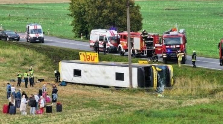 В Литве перевернулся автобус Калининград-Рига: 26 пострадавших (дополнено)