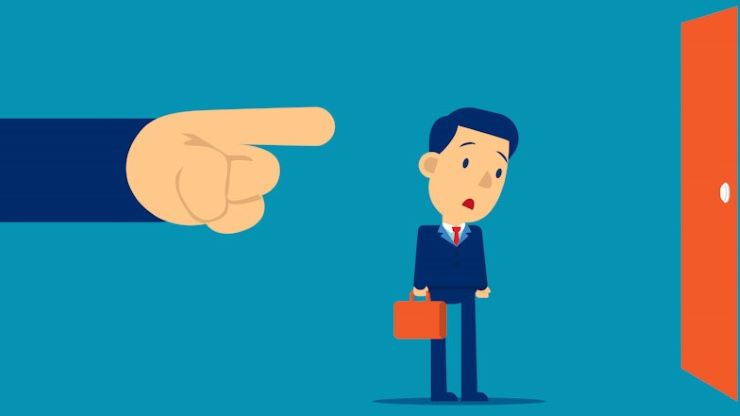 Треть жителей Латвии хотя бы раз в жизни были уволены с работы
