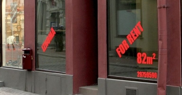 Кирсис: для уменьшения количества пустых витрин в центр Риги нужно вернуть людей