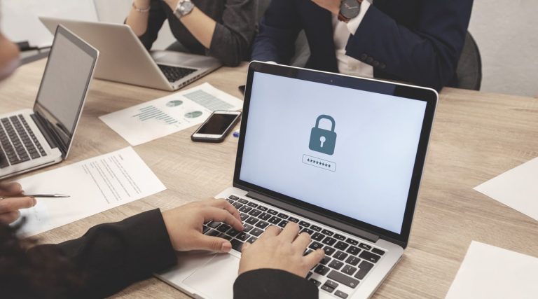 Luminor Bank: телефонные мошенники выдают себя за представителей Smart-ID