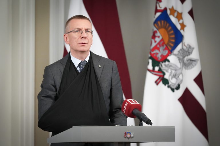 Президент Латвии призывает к миру и освобождению израильских заложников