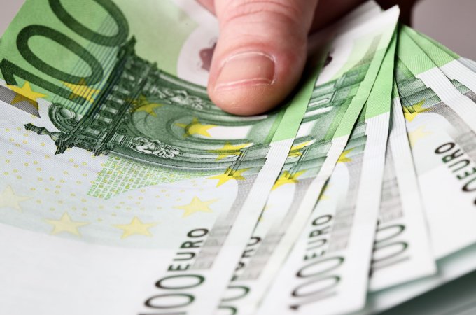 Евростат назвал страны Евросоюза с самой высокой зарплатой