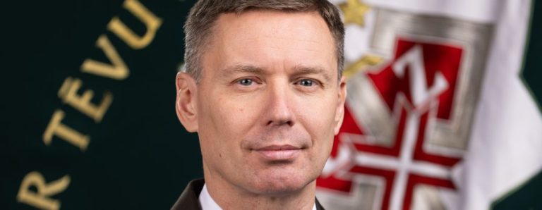 Пуданс выдвинут на пост командующего НВС