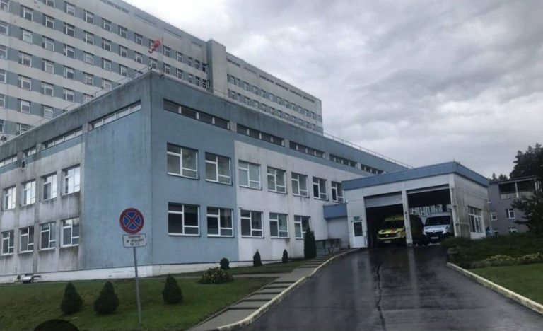 Ради спасения: 80,5% капитала Даугавпилсской больницы переходят Минздраву