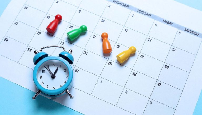 Работникам и работодателям предложат договариваться о четырехдневной рабочей неделе