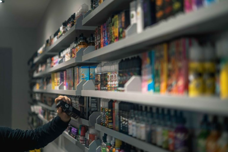 Бельгия первой в ЕС запретит продажу одноразовых вейпов
