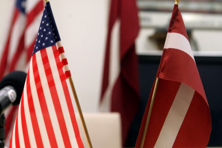 США намерены выслать 125 граждан Латвии