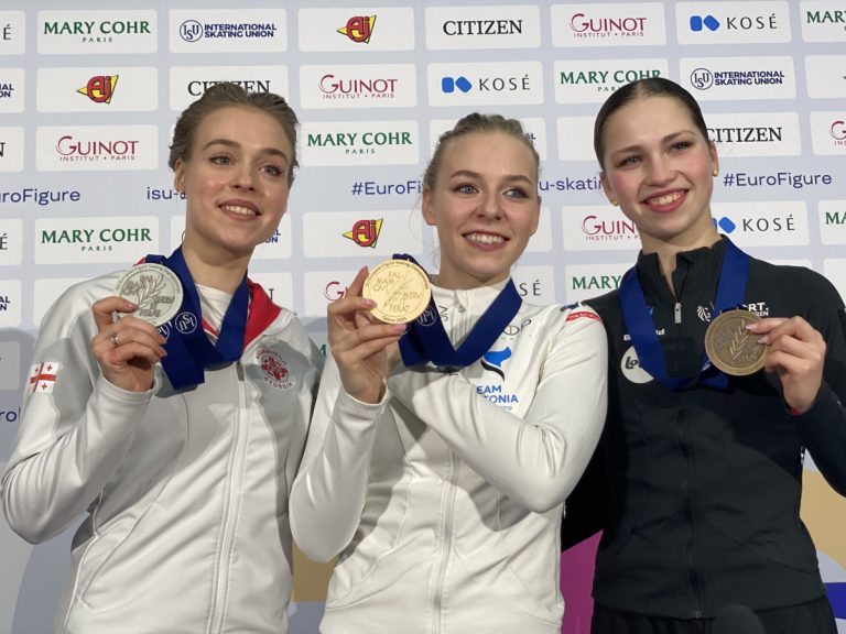 Фигуристка из Эстонии завоевала золото на чемпионате Европы по фигурному катанию