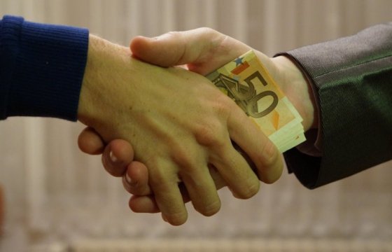 Индекс восприятия коррупции: Латвия теряет позиции на фоне соседей