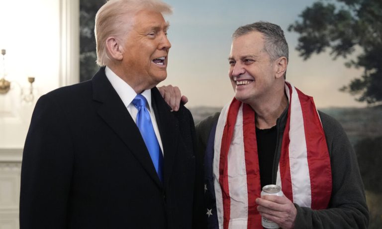 Посланник Трампа рассказал, как США добились освобождения Марка Фогеля и на кого его обменяли