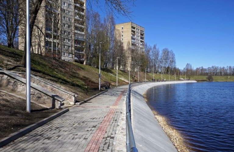 В этом году в Риге обновят 60 улиц и благоустроят десятки тротуаров