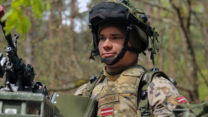 По плану: расходы на оборону до 4% от ВВП. Но не за счет повышения налогов
