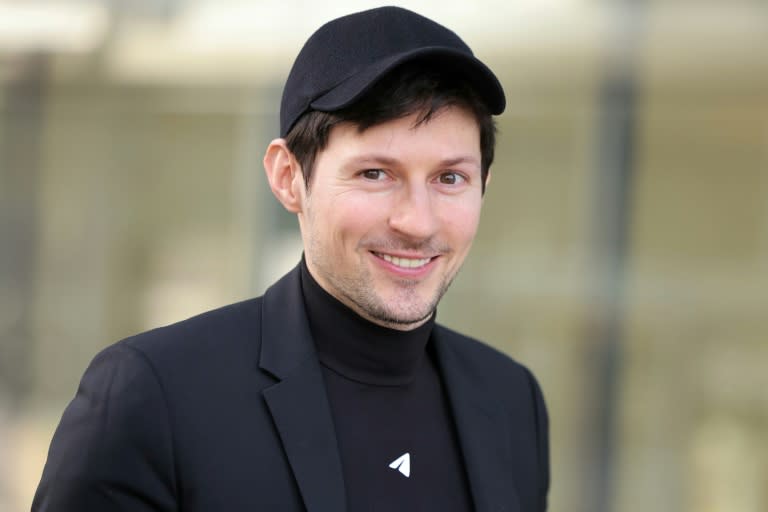 Основатель Telegram Павел Дуров улетел из Франции в Дубай