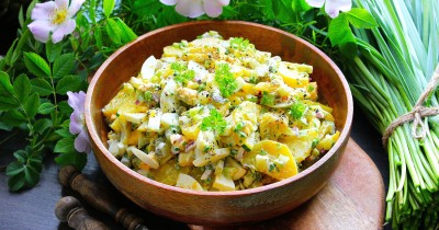 Идеальный холодный картофельный салат: баланс вкуса, питательных веществ и аппетитной текстуры