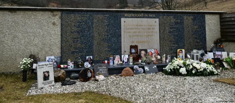 Годовщина крушения A320 Germanwings: 10 лет назад по вине пилота-самоубийцы погибли 150 человек