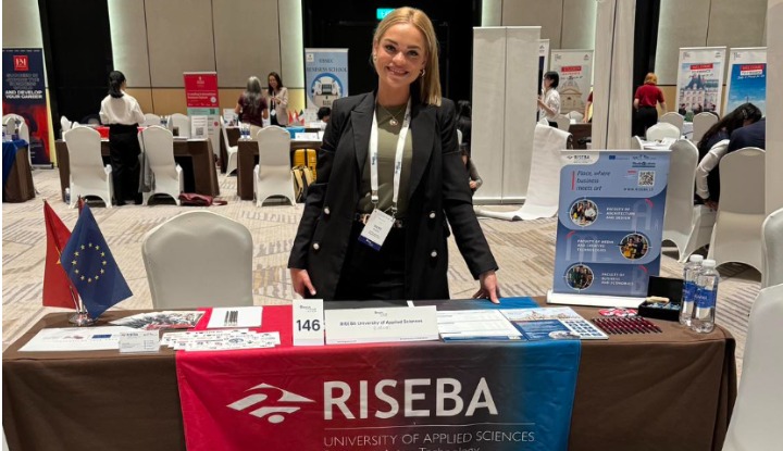 RISEBA ищет нового ректора. Зарплата - 5 000 евро