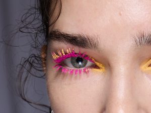 Хлопай ресницами и взлетай: тренд на ресницы Butterfly Lashes