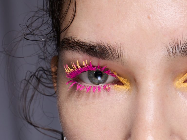 Хлопай ресницами и взлетай: тренд на ресницы Butterfly Lashes