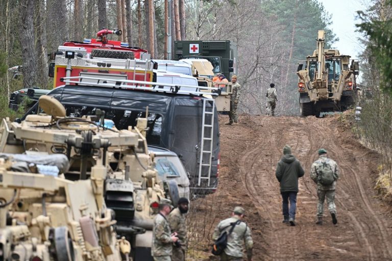 Трагедия в Пабраде: обнаружены тела трех военных, еще одного ищут