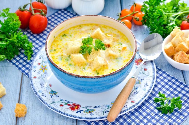 Сливочный картофельно-сырный суп – уют в каждой ложке!