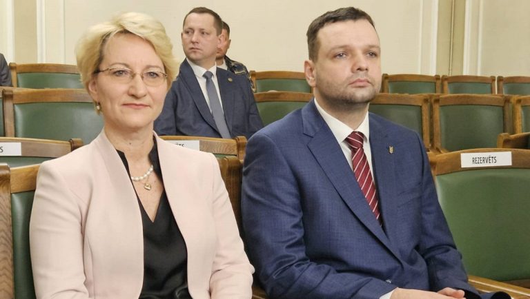 Сейм Латвии утвердил двух новых министров
