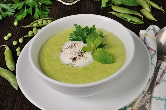 Вкус лета уже сейчас: нежный зелёный суп для стройности и удовольствия