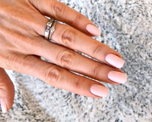 Главный nail-тренд сезона: 4 способа носить квадратные ногти в 2025 году
