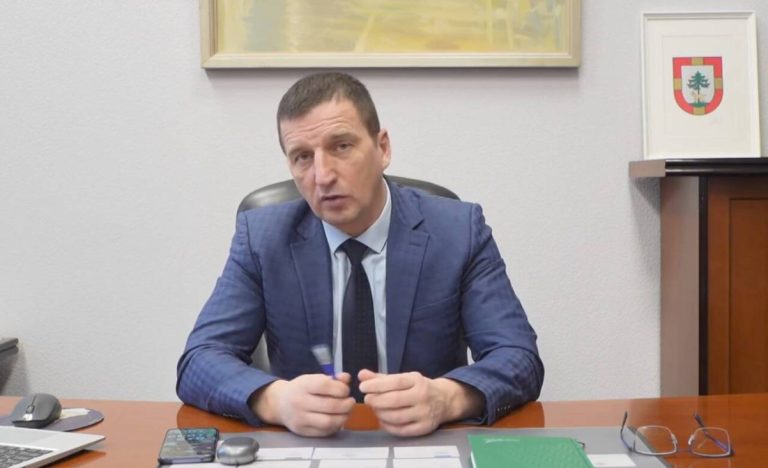 Мэр Екабпилса отпущен на свободу и продолжит работу в самоуправлении