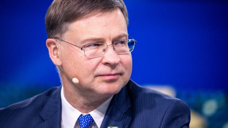 Еврокомиссар Домбровскис: ЕС должен быть готов и к переговорам с США, и к ответным шагам