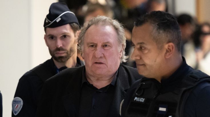 Французский суд приговорил Жерара Депардье к 18 месяцам условного срока за сексуальное насилие