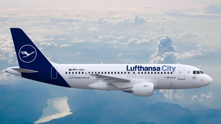 Пилот Lufthansa потерял сознание во время полета: самолет около 10 минут летел без управления