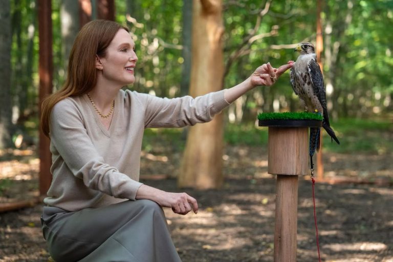 Звездный состав и накал страстей: стоит ли тратить вечер на сериал «Сирены»