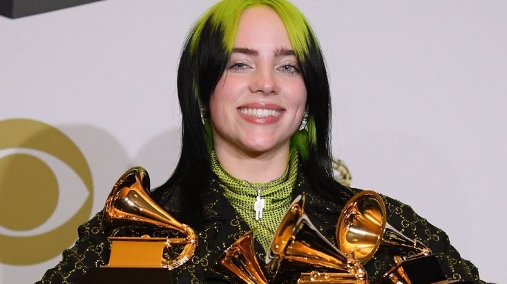 Билли Айлиш признана «Артистом года» на American Music Awards 2025