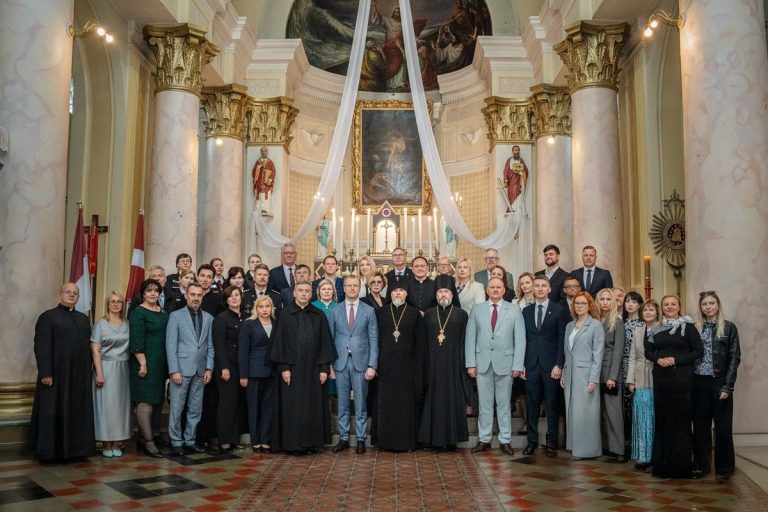 В Даугавпилсе в честь 750-летия провели экуменическое богослужение