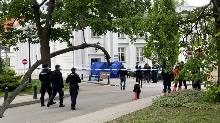 В кампусе университета Варшавы студент убил женщину топором