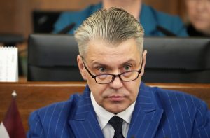 Урна вместо надгробия: как латвийцы отказываются от ухода за могилами