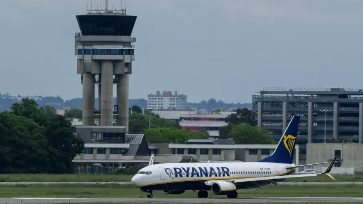 Ryanair предупреждает: этим летом возможны рекордные задержки рейсов