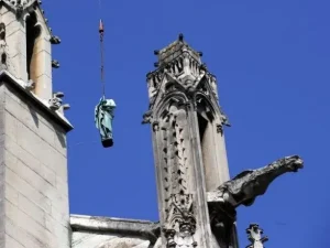 Рекорды на Christie’s: бриллиант дочери Марии-Антуанетты продали за 14 млн долларов