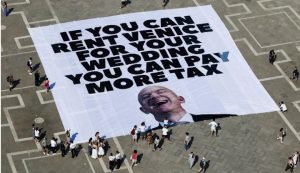 Венеция восстала против свадьбы миллиардера Безоса