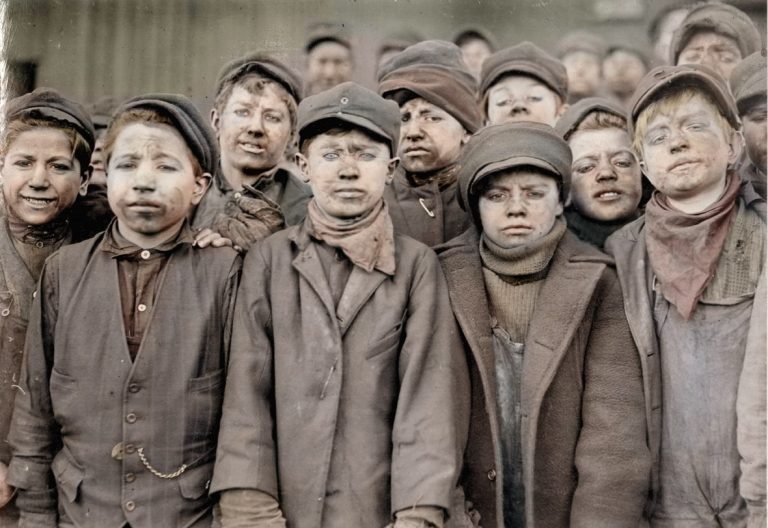 📸 Жизнь, остановленная на плёнке: уникальные исторические фотографии