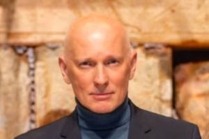 Роналду подписал самый громкий контракт в истории спорта