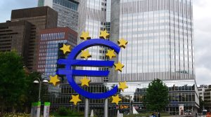 Еще миллиард евро привлечет Латвия на мировых рынках: выпущены пятилетние еврооблигации