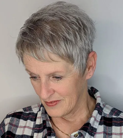 ✂️ 20 стильных коротких стрижек для женщин около 60, которые освежат образ и подарят молодость