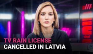 Пассажирам больше не надо разуваться в аэропорту: CША отменяют снятие обуви при досмотре