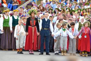 Шторм в Латвии: 45 экстренных вызовов, больше всего пострадало Видземе