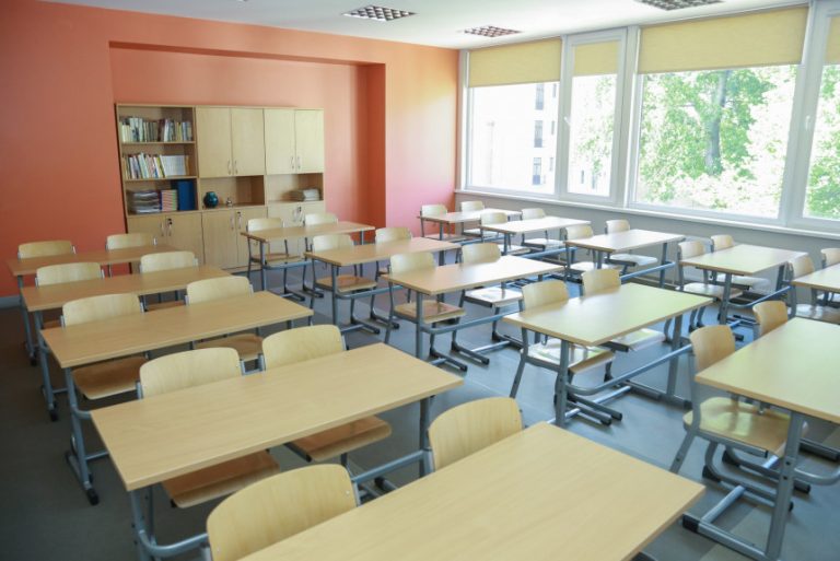 В Риге готовы открыть дополнительные 10-е классы - все зависит от спроса