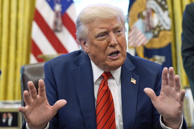 Рейтинг неодобрения Трампа достиг рекордного максимума