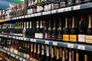 Воскресенье без спиртного: как Латвия борется с алкоголем