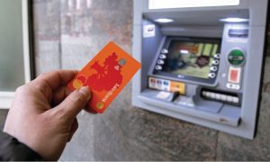 Людей держали связанными и перевозили в багажнике: в Латвии ликвидирована жестокая банда похитителей мигрантов